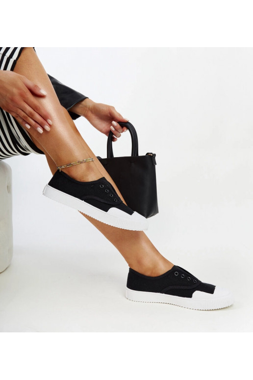 Juodos slip-on sportinės bateliai Feyza