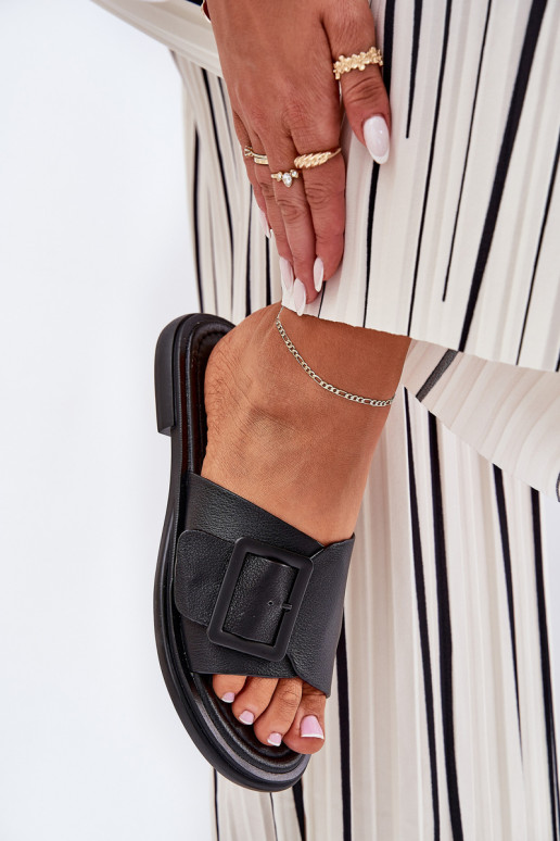 Odinės šlepetės Moteriškas su sagtimis D&A SJ2302-01 juodos spalvos