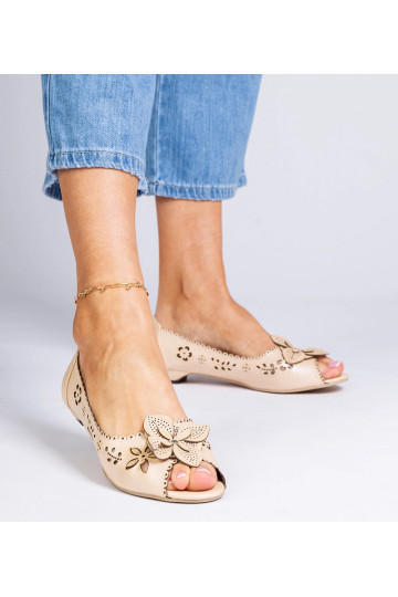 Bežinės ażurolės balerinės...