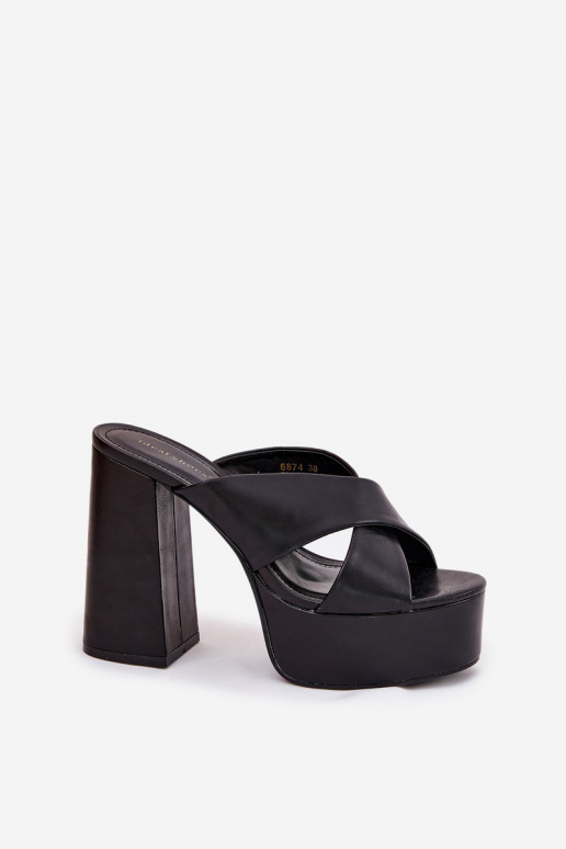 Moteriškos šlepetės su platforma I Įrašas juodos spalvos Lenobos