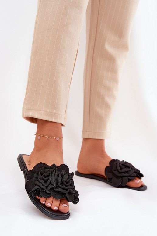 Moteriškos šlepetės su plačiais kulniukais Su puošniaisi su gėlių motyvaisami juodos spalvos Misorsse