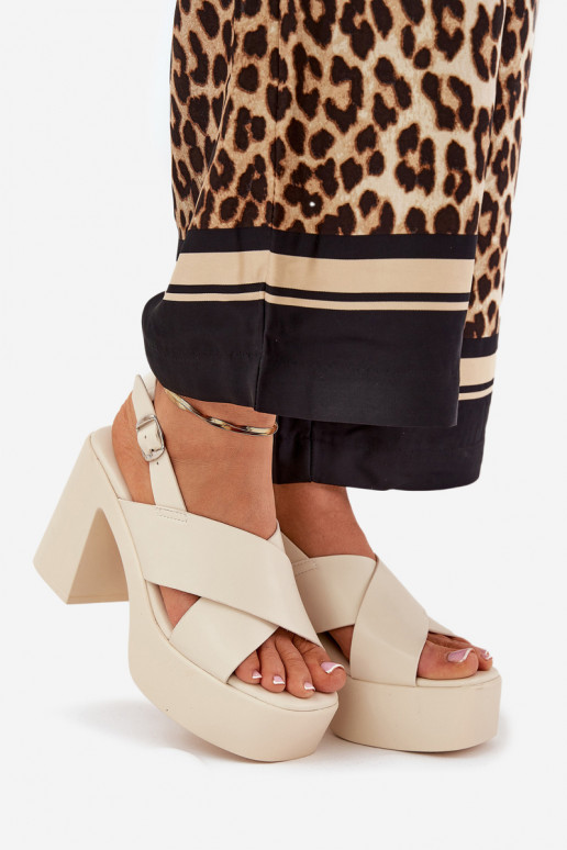 Moteriškos aukštakulnės basutės ir platforma iš eko odos dramblio kaulo spalvos Annavin