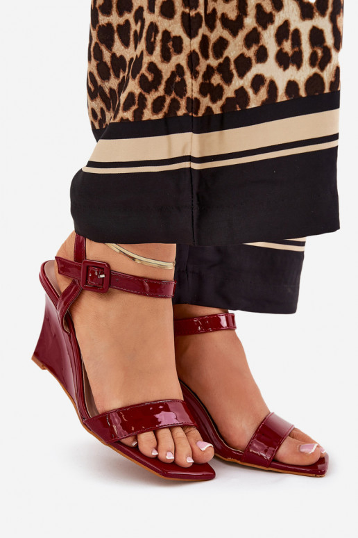 Lakuotos basutės moterims Ant pleišto bordo spalvos Vliraya