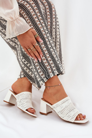 Moteriškos šlepetės Su Braid su kulniukais baltos spalvos Ciariloria