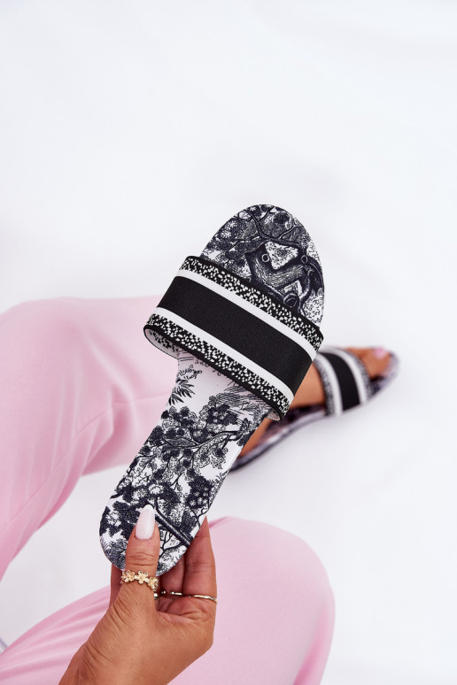 Raštuotas lygiapadžiai Moteriškos šlepetės juodos spalvos Leysi