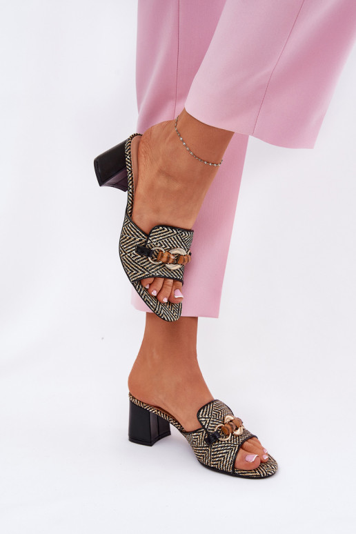 Moteriškos šlepetės su kulniukais su ornamentais juodos spalvos Ovittole