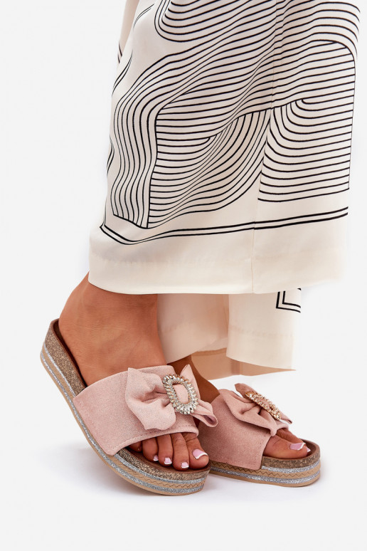 Moteriškos šlepetės su platforma su kaspinais I Ozdobną Broszką rožinės spalvos Lenela