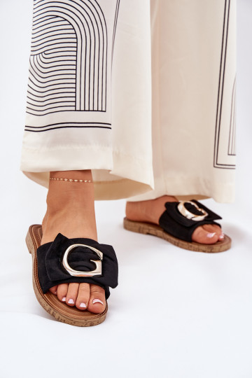 lygiapadžiai Moteriškos šlepetės Su puošniais Detalem juodos spalvos Nellodra