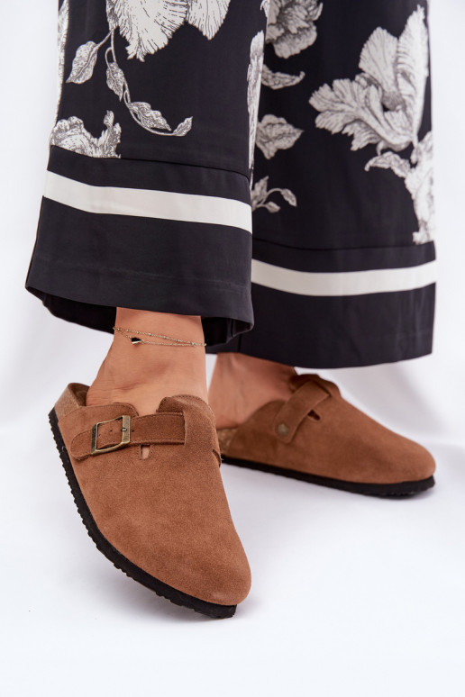 zomšinės šlepetės Klumpės Moteriškas su sagtimis Big Star RR274A387 rudos spalvos zomšinės šlepetės Klumpės Moteriškas su sagtimis Big Star RR274A387 rudos spalvos