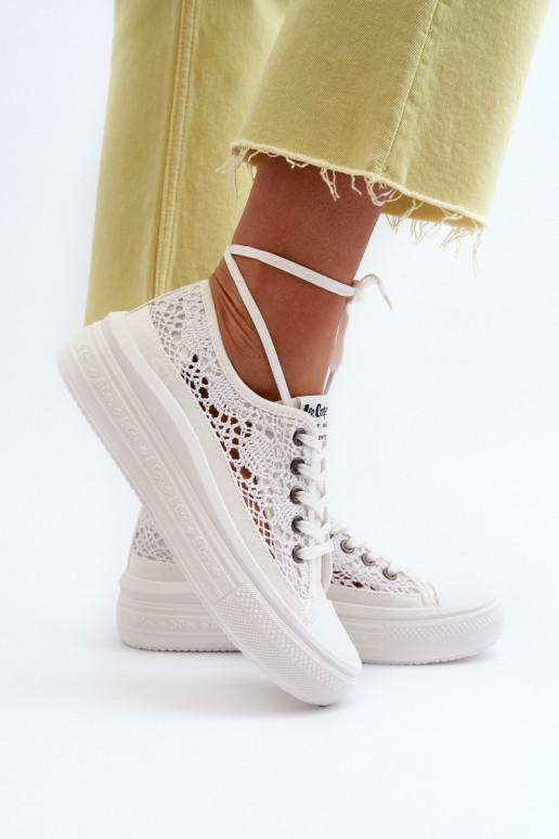 su nėrinių motyvais Laisvalaikio bateliai Lee Cooper LCIN-23-44-1617 baltos spalvos