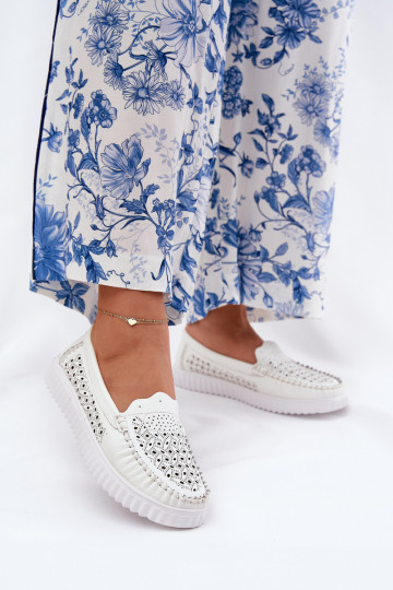 Oda moteriški mokasinai su ažūro elementais Vinceza 88028 baltos spalvos 2