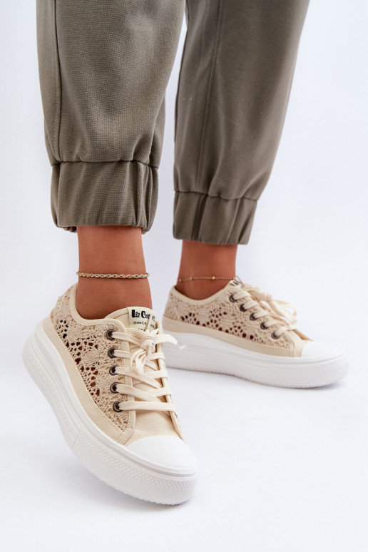 su nėrinių motyvais Laisvalaikio bateliai Lee Cooper LCIN-23-44-1620 smėlio spalvos