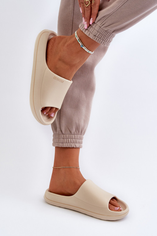 Smėlio spalvos moteriškos šlepetės... Smėlio spalvos moteriškos šlepetės...