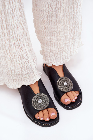 su blizgesiu Moteriškos basutės Ozdobnym Detalem S.Barski KV51-012 juodos spalvos