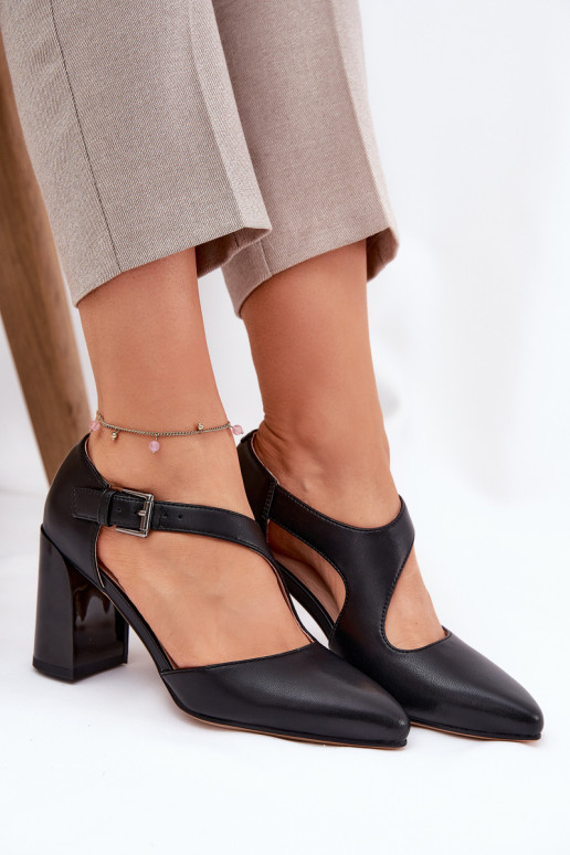 Oda Bateliai su kulniukais su sagtimis Vinceza 91133 juodos spalvos