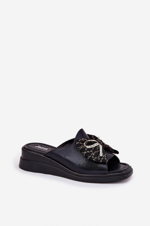 Moteriškos šlepetės Ant pleišto su kaspinais juodos spalvos Moonzella