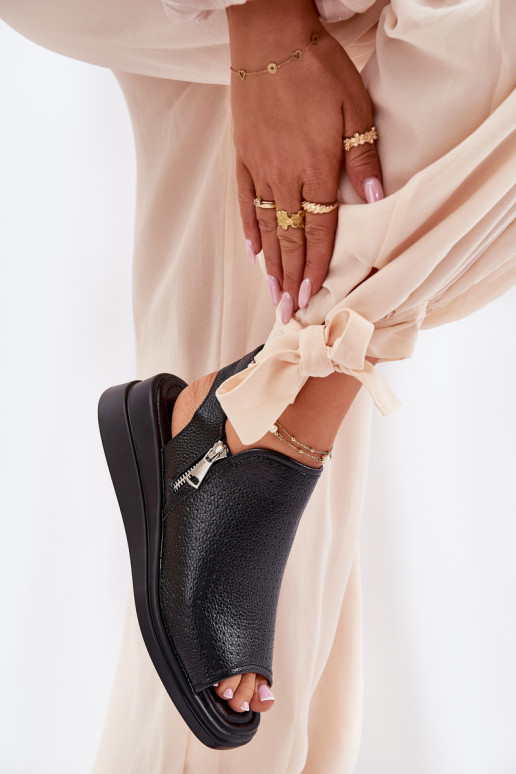 Moteriškos basutės Ant pleišto juodos spalvos Mevinette Moteriškos basutės Ant pleišto juodos spalvos Mevinette