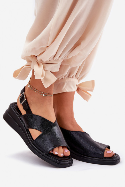 Lakuotos basutės moterims Ant pleišto iš eko odos juodos spalvos Quilara