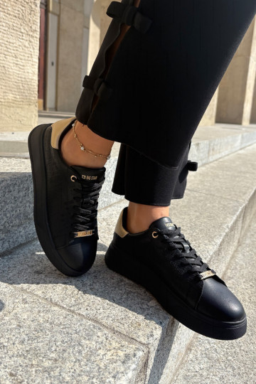 Sneakers modelio batai moterims iš dirbtinės odos Big Star RR274257 juodos spalvos 2