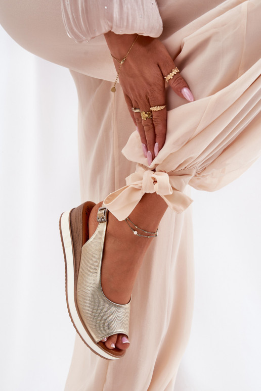 Oda Platforminės basutės Artiker 56C2312 aukso spalvos Oda Platforminės basutės Artiker 56C2312 aukso spalvos