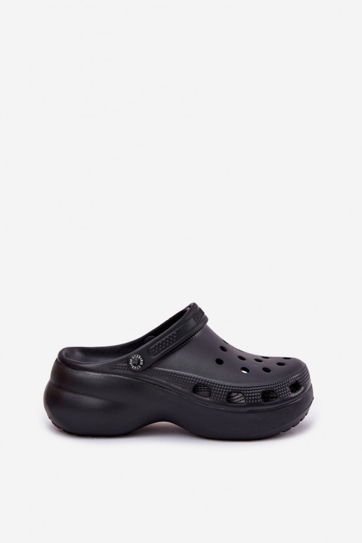 Lengvos šlepetės Moteriškos šlepetės su madingais masyviais padais Big Star RR274A118 juodos spalvos