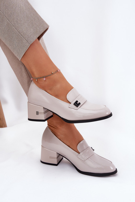 Pilkos spalvos moteriški batai su... Pilkos spalvos moteriški batai su...