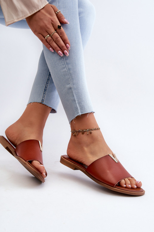 Moteriškos šlepetės Eko Oda su plačiais kulniukais rudos spalvos Tai turiliha