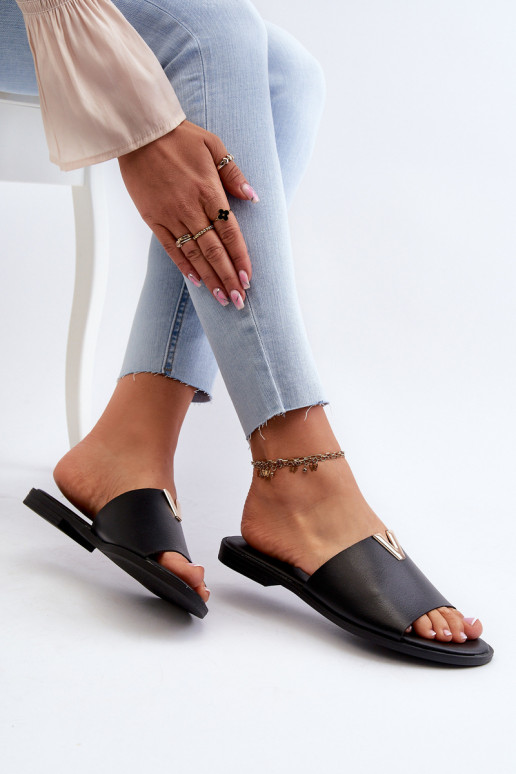 Moteriškos šlepetės Eko Oda su plačiais kulniukais juodos spalvos Tai turiliha