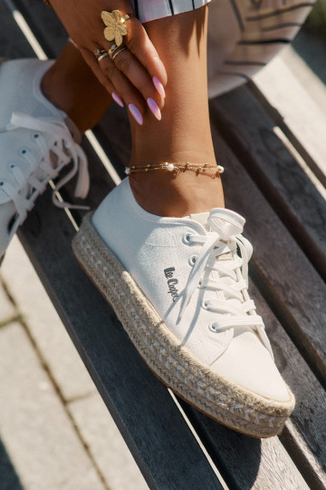 Laisvalaikio bateliai su nėriniais Lee Cooper LCIN-25-44-3217 baltos spalvos 2