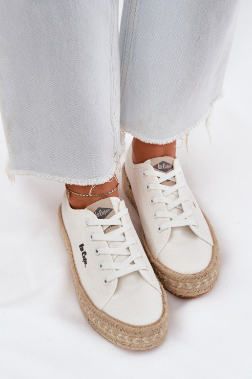 Laisvalaikio bateliai su nėriniais Lee Cooper LCIN-25-44-3217 baltos spalvos