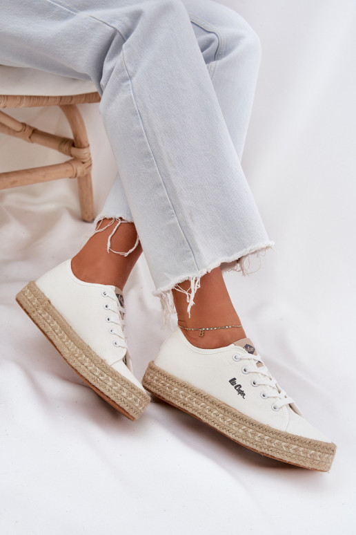 Laisvalaikio bateliai su nėriniais Lee Cooper LCIN-25-44-3217 baltos spalvos