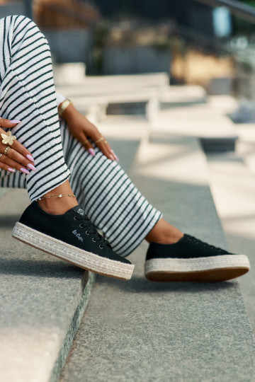 Laisvalaikio bateliai su nėriniais Lee Cooper LCIN-25-44-3216 juodos spalvos 2