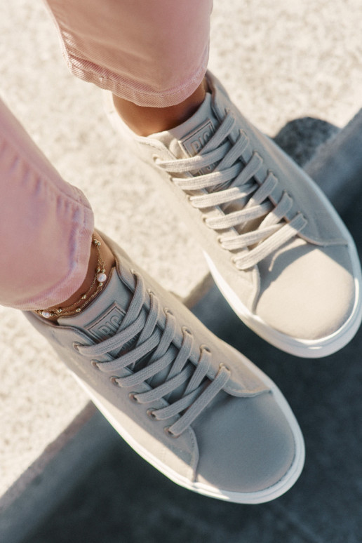 Laisvalaikio bateliai su platforma Big Star RR274465 smėlio spalvos  Laisvalaikio bateliai su platforma Big Star RR274465 smėlio spalvos