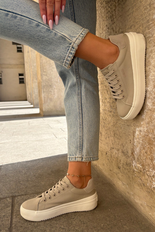 Laisvalaikio bateliai su platforma Big Star RR274465 smėlio spalvos  Laisvalaikio bateliai su platforma Big Star RR274465 smėlio spalvos