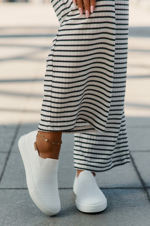 Laisvalaikio bateliai Slip-On Big Star RR274717 baltos spalvos