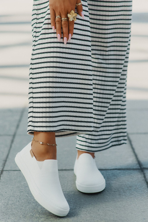 Laisvalaikio bateliai Slip-On Big Star RR274717 baltos spalvos