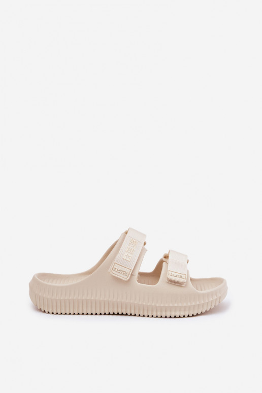 Lengvos šlepetės Moteriškos šlepetės Z su limpančiu užsegimuami Big Star RR274A529 smėlio spalvos