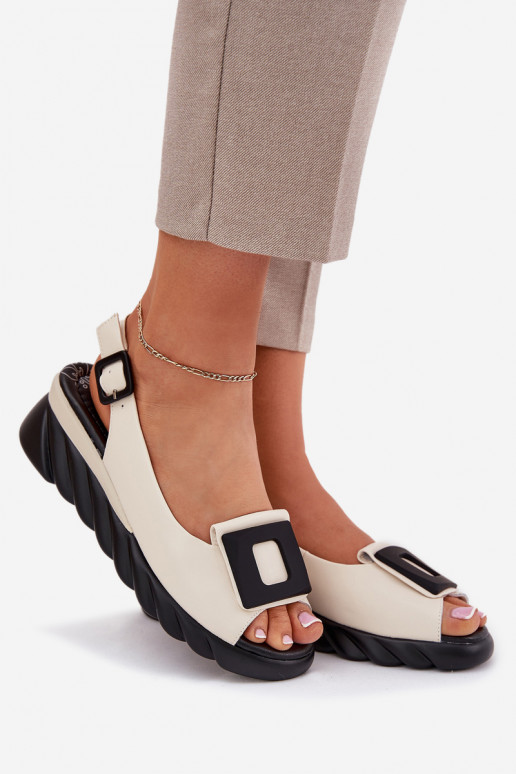 Moteriškos basutės Moteriškas Ant pleišto su dekoracija Artiker 56C1570 smėlio spalvos