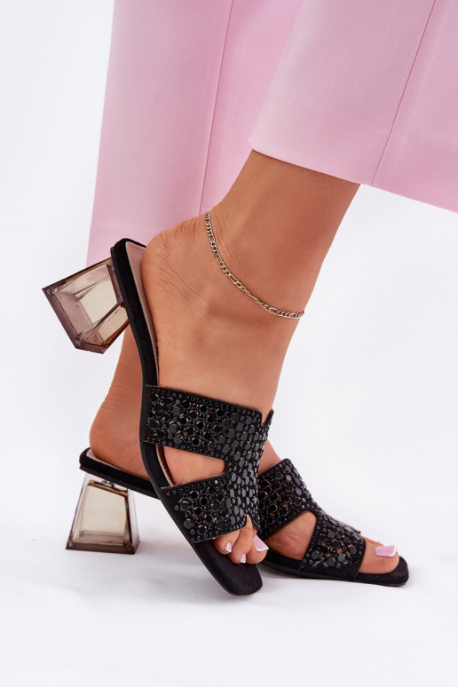 Moteriškos šlepetės su kulniukais Vinceza 62230 juodos spalvos