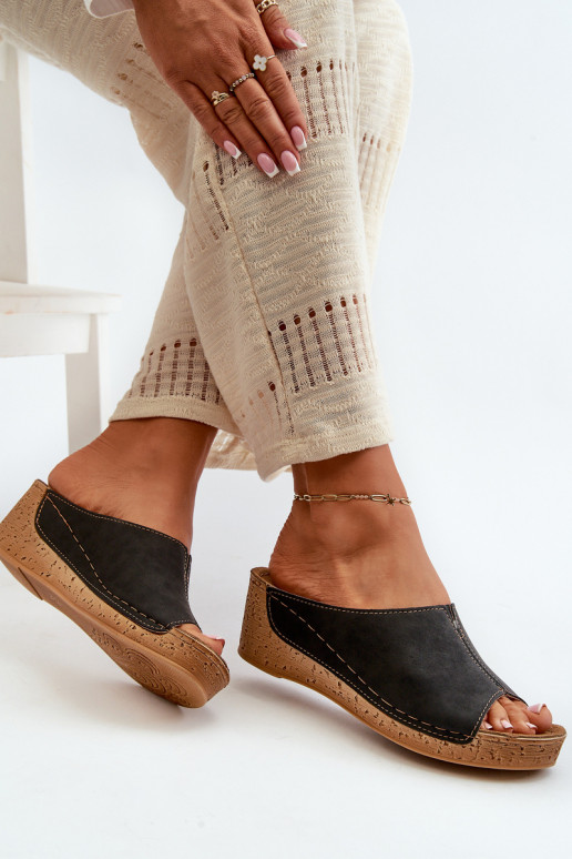 Patogios moteriškos šlepetės Ant pleišto Inblu NG000002 juodos spalvos Patogios moteriškos šlepetės Ant pleišto Inblu NG000002 juodos spalvos