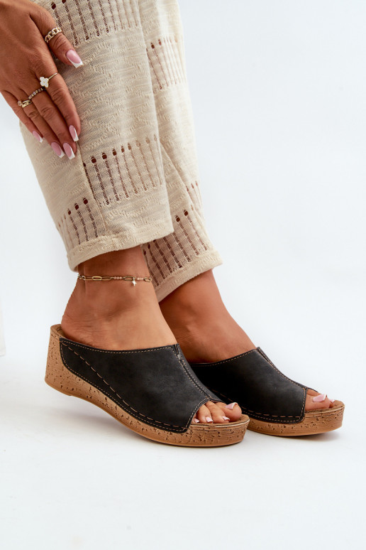 Patogios moteriškos šlepetės Ant pleišto Inblu NG000002 juodos spalvos Patogios moteriškos šlepetės Ant pleišto Inblu NG000002 juodos spalvos