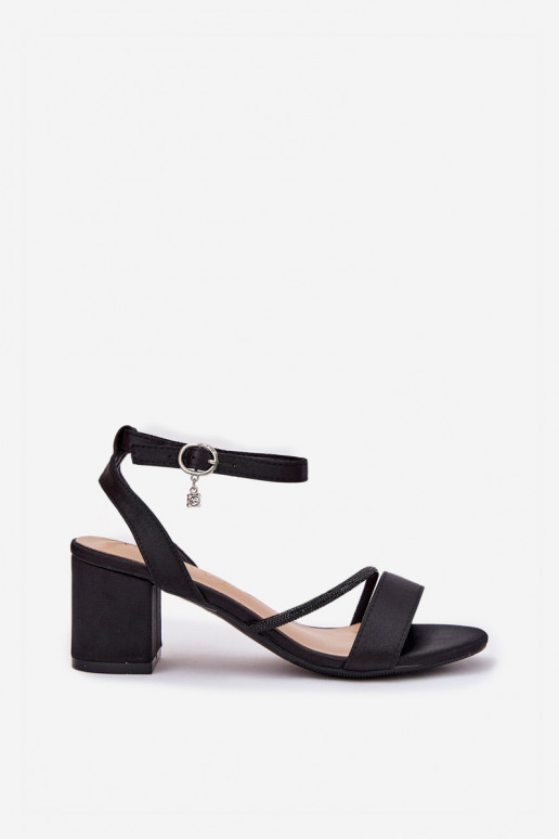 Moteriškos aukštakulnės basutės su tviskančiomis akutėmis Vinceza 20268 juodos spalvos