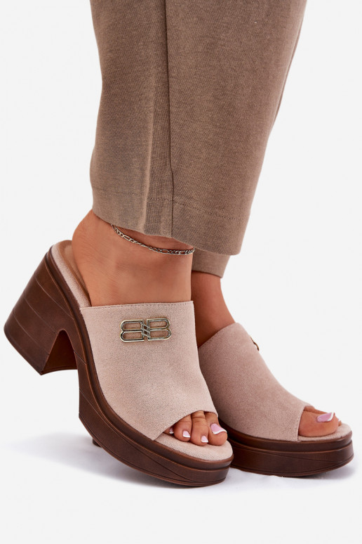 Moteriškos šlepetės Ant masyvių kulnų Ze aukso spalvosm Detalem Vinceza 17400 smėlio spalvos