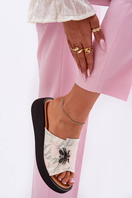 Odinės šlepetės Moteriškas Z Broszką Vinceza 66752 smėlio spalvos