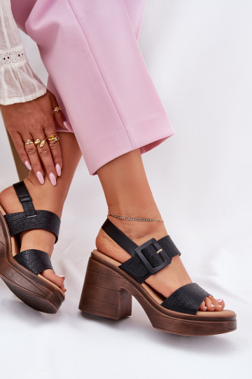 Moteriškos basutės Ant masyvių kulnų ir platforma Vinceza 17387 juodos spalvos