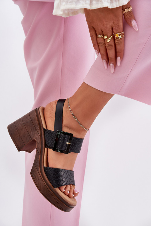 Moteriškos basutės Ant masyvių kulnų ir platforma Vinceza 17387 juodos spalvos