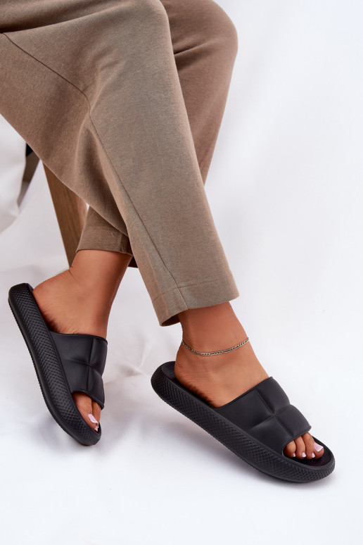 Lengvos šlepetės Moteriškos šlepetės LEE MAYA SLIDER INOMEN LOIN 50251016 juodos spalvos