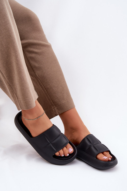 Lengvos šlepetės Moteriškos šlepetės LEE MAYA SLIDER INOMEN LOIN 50251016 juodos spalvos