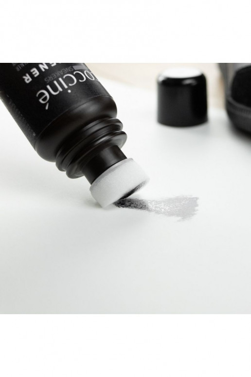 COCCINE BLACKENER juodos spalvos Korektor IN Płynie 75g