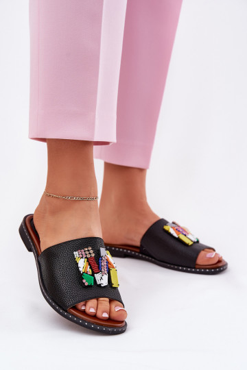 Moteriškos šlepetės su plačiais kulniukais su ornamentais juodos spalvos Clelione 2